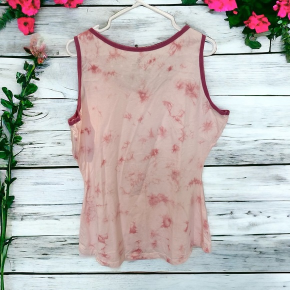 Disney castle tank top women’s plus size 2X pink dreamer do as dreamers do NWT - Picture 2 of 2